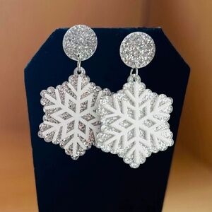 White and Silver Glitter Snowflake Earrings